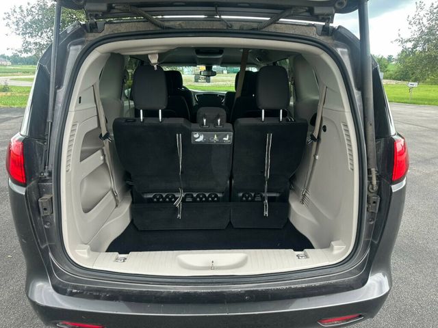 2017 Chrysler Pacifica Touring 4dr Wagon - 23017184 - 12