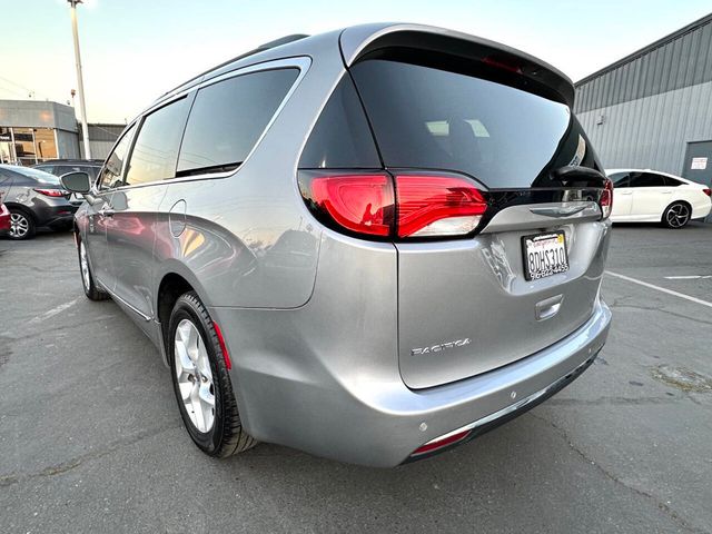 2017 Chrysler Pacifica Touring L 4dr Mini Van - 22855916 - 9