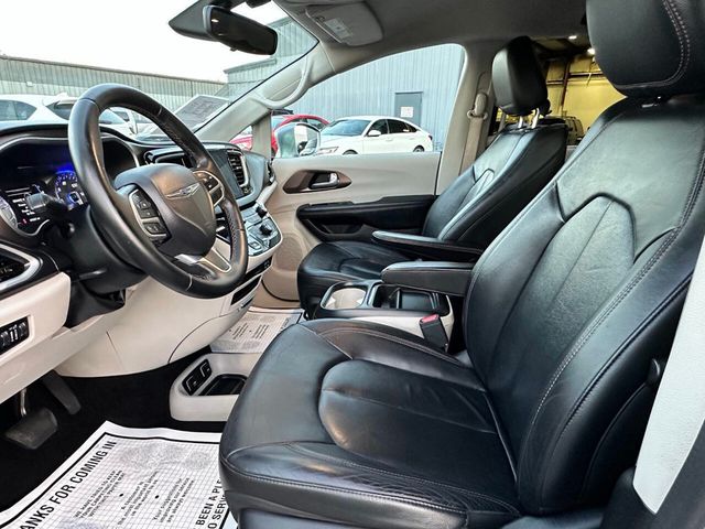 2017 Chrysler Pacifica Touring L 4dr Mini Van - 22855916 - 12