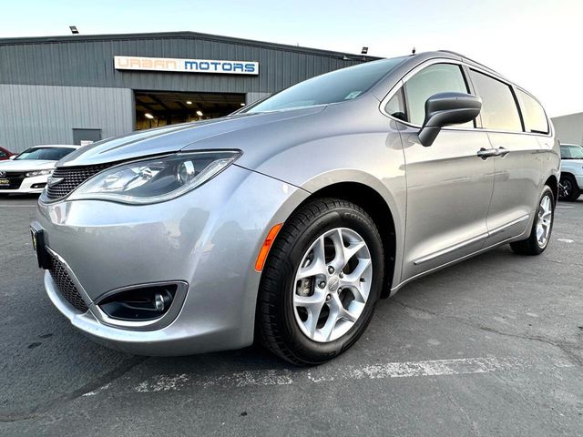 2017 Chrysler Pacifica Touring L 4dr Mini Van - 22855916 - 1