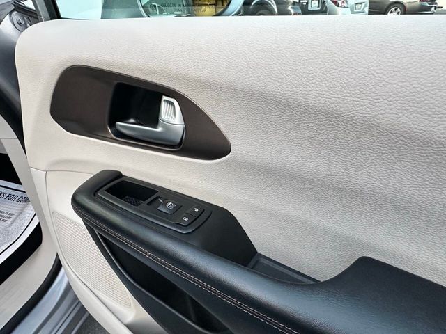 2017 Chrysler Pacifica Touring L 4dr Mini Van - 22855916 - 21