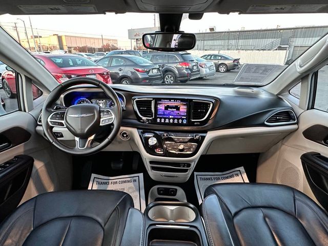 2017 Chrysler Pacifica Touring L 4dr Mini Van - 22855916 - 22