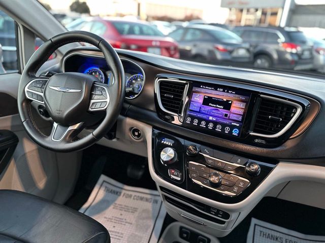 2017 Chrysler Pacifica Touring L 4dr Mini Van - 22855916 - 23