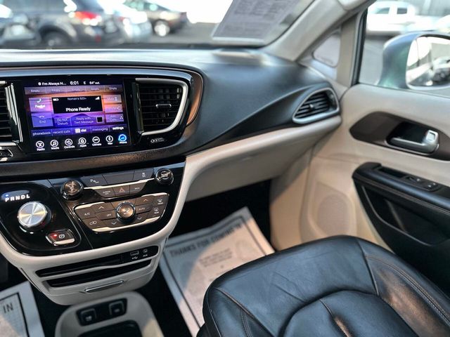 2017 Chrysler Pacifica Touring L 4dr Mini Van - 22855916 - 24