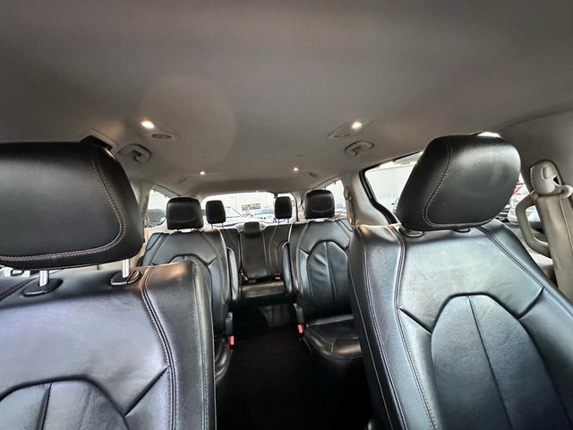 2017 Chrysler Pacifica Touring L 4dr Mini Van - 22855916 - 26