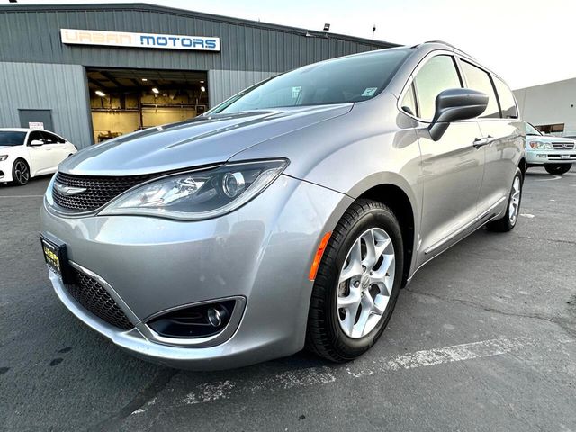 2017 Chrysler Pacifica Touring L 4dr Mini Van - 22855916 - 2