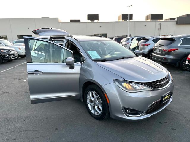 2017 Chrysler Pacifica Touring L 4dr Mini Van - 22855916 - 30
