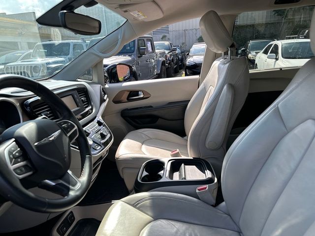 2017 Chrysler Pacifica Touring-L 4dr Wagon - 23035026 - 12