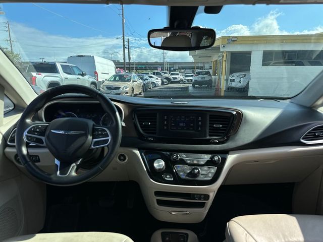 2017 Chrysler Pacifica Touring-L 4dr Wagon - 23035026 - 13