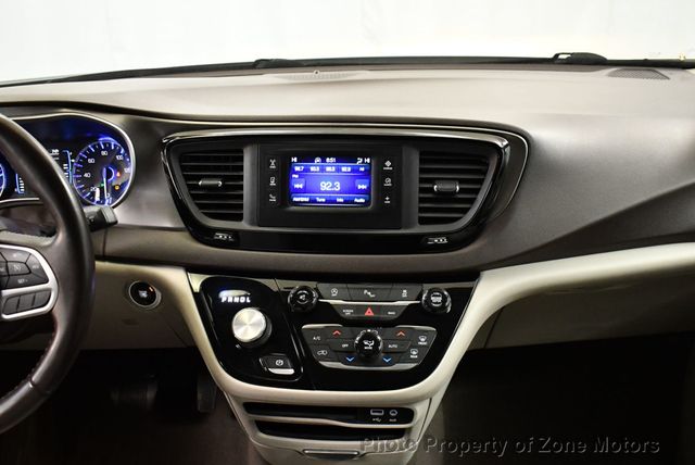 2017 Chrysler Pacifica Touring-L 4dr Wagon - 23006476 - 22