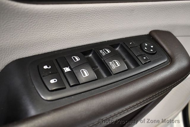 2017 Chrysler Pacifica Touring-L 4dr Wagon - 23006476 - 28