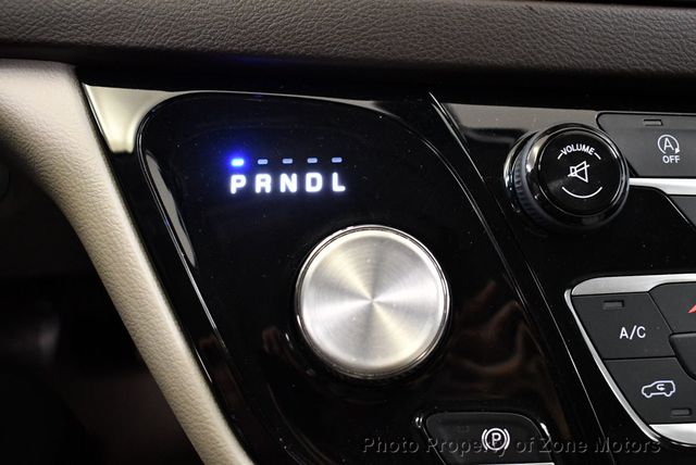 2017 Chrysler Pacifica Touring-L 4dr Wagon - 23006476 - 35