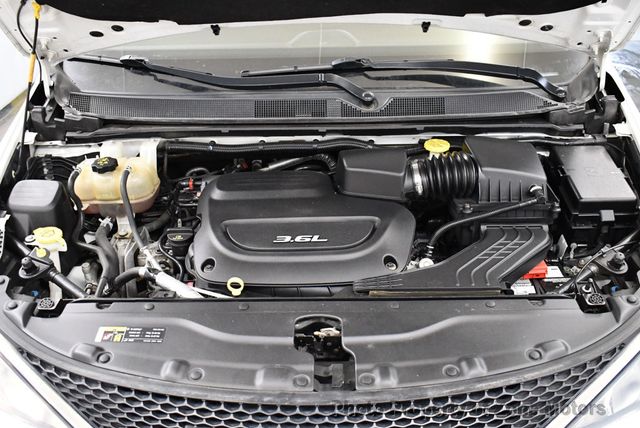 2017 Chrysler Pacifica Touring-L 4dr Wagon - 23006476 - 49