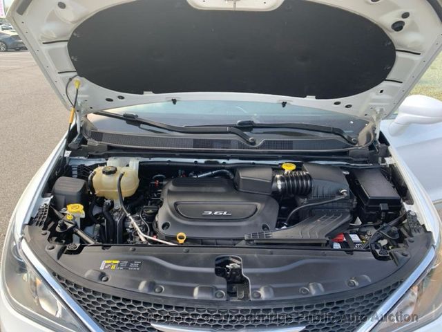 2017 Chrysler Pacifica Touring-L 4dr Wagon - 23017492 - 21