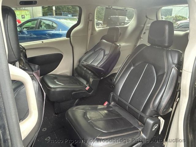 2017 Chrysler Pacifica Touring-L 4dr Wagon - 23089279 - 8