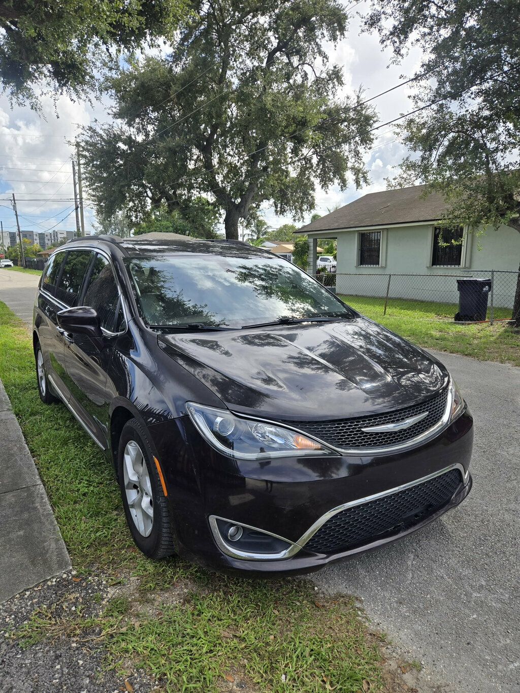 2017 Chrysler Pacifica Touring-L 4dr Wagon - 23080229 - 2