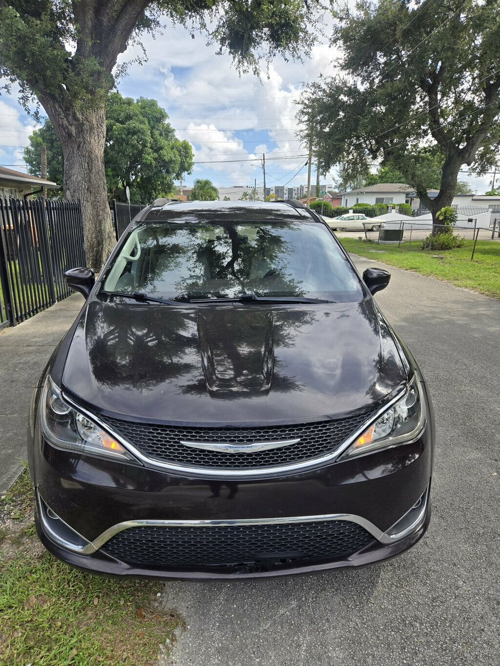 2017 Chrysler Pacifica Touring-L 4dr Wagon - 23080229 - 5