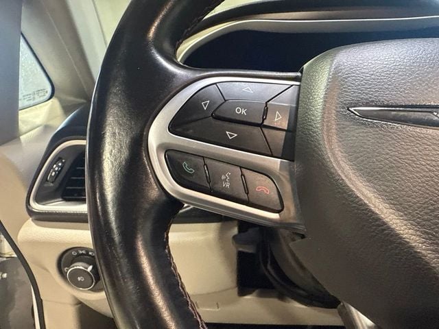 2017 Chrysler Pacifica Touring-L 4dr Wagon - 23039581 - 11