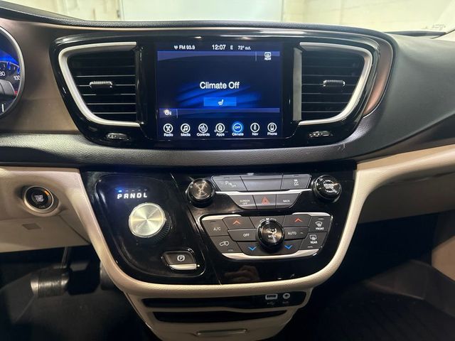 2017 Chrysler Pacifica Touring-L 4dr Wagon - 23039581 - 15