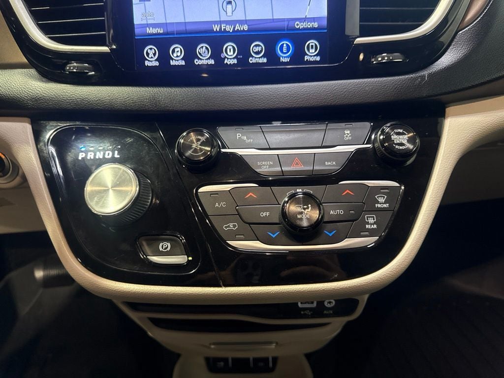 2017 Chrysler Pacifica Touring-L 4dr Wagon - 23039581 - 20