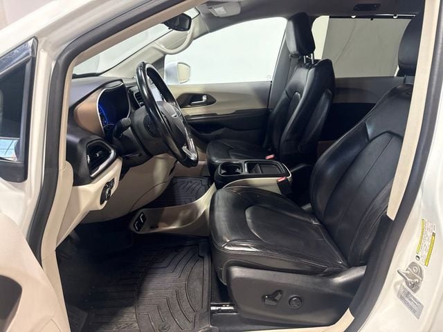 2017 Chrysler Pacifica Touring-L 4dr Wagon - 23039581 - 23