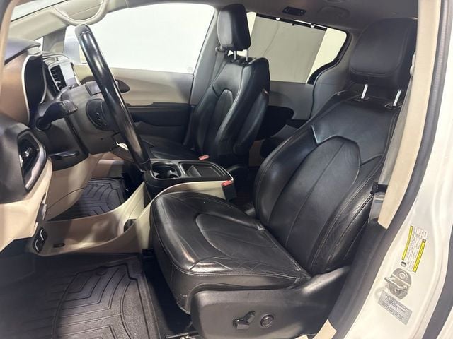 2017 Chrysler Pacifica Touring-L 4dr Wagon - 23039581 - 24