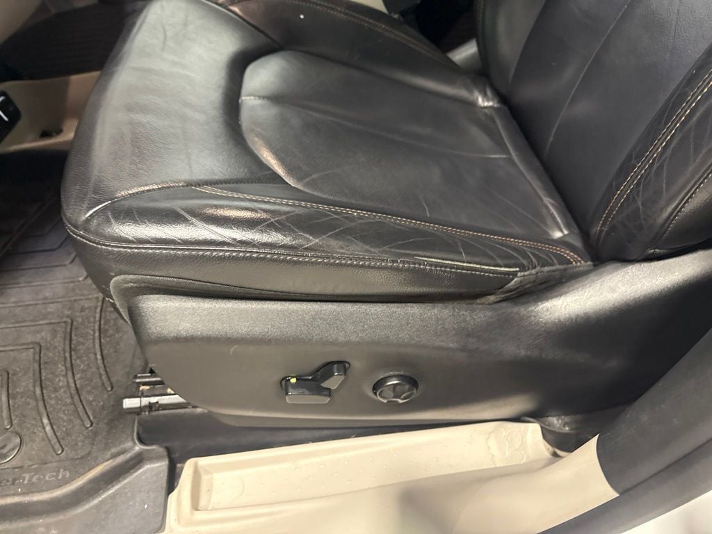 2017 Chrysler Pacifica Touring-L 4dr Wagon - 23039581 - 25