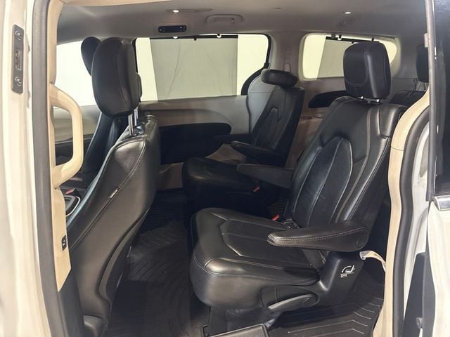 2017 Chrysler Pacifica Touring-L 4dr Wagon - 23039581 - 29