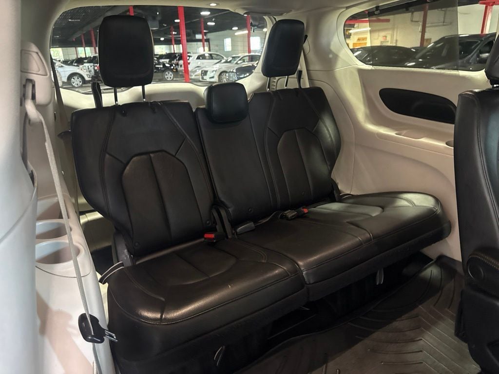 2017 Chrysler Pacifica Touring-L 4dr Wagon - 23039581 - 39