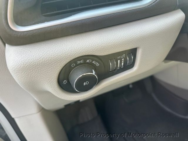 2017 Chrysler Pacifica Touring-L 4dr Wagon - 23027637 - 10