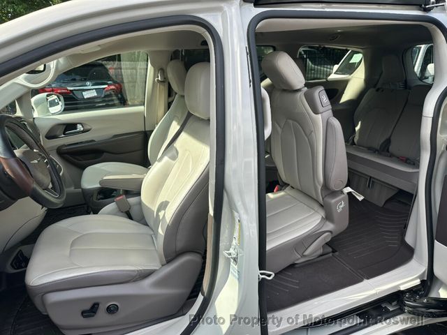2017 Chrysler Pacifica Touring-L 4dr Wagon - 23027637 - 16