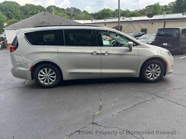 2017 Chrysler Pacifica Touring-L 4dr Wagon - 23027637 - 22