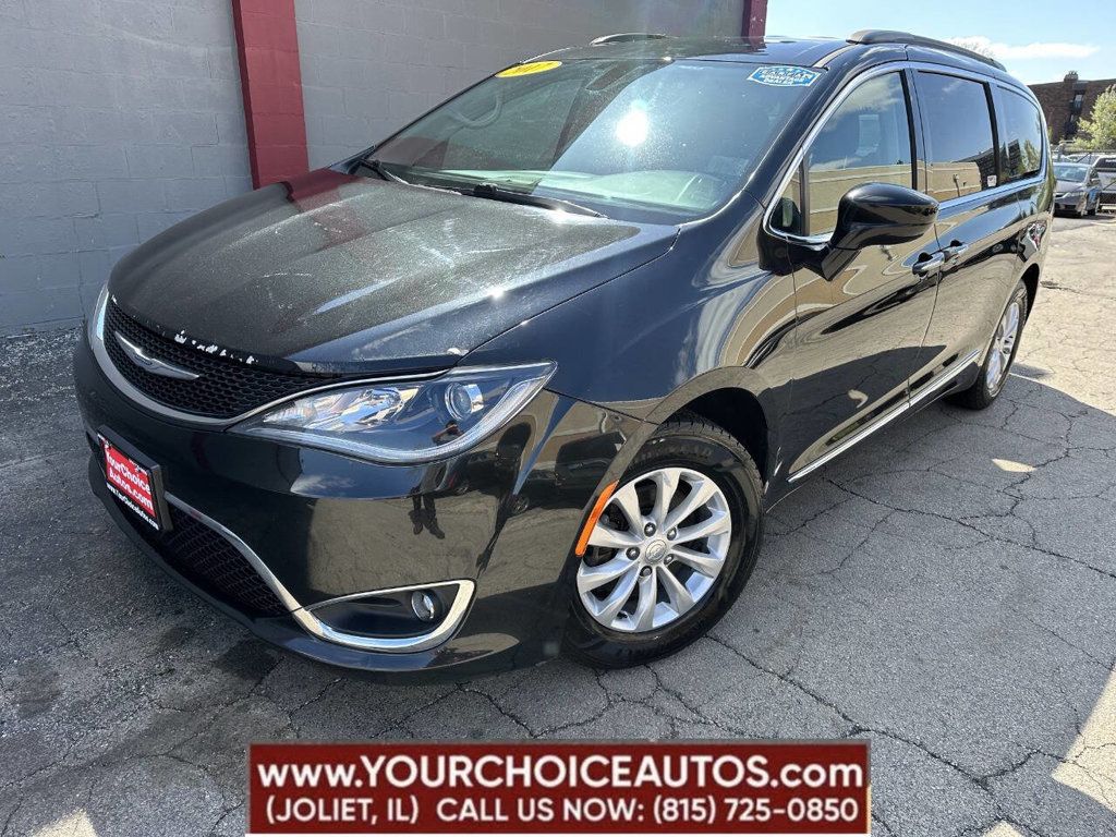 2017 Chrysler Pacifica Touring-L 4dr Wagon - 22833703 - 0