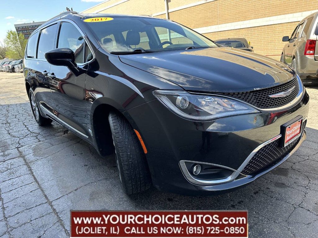 2017 Chrysler Pacifica Touring-L 4dr Wagon - 22833703 - 11