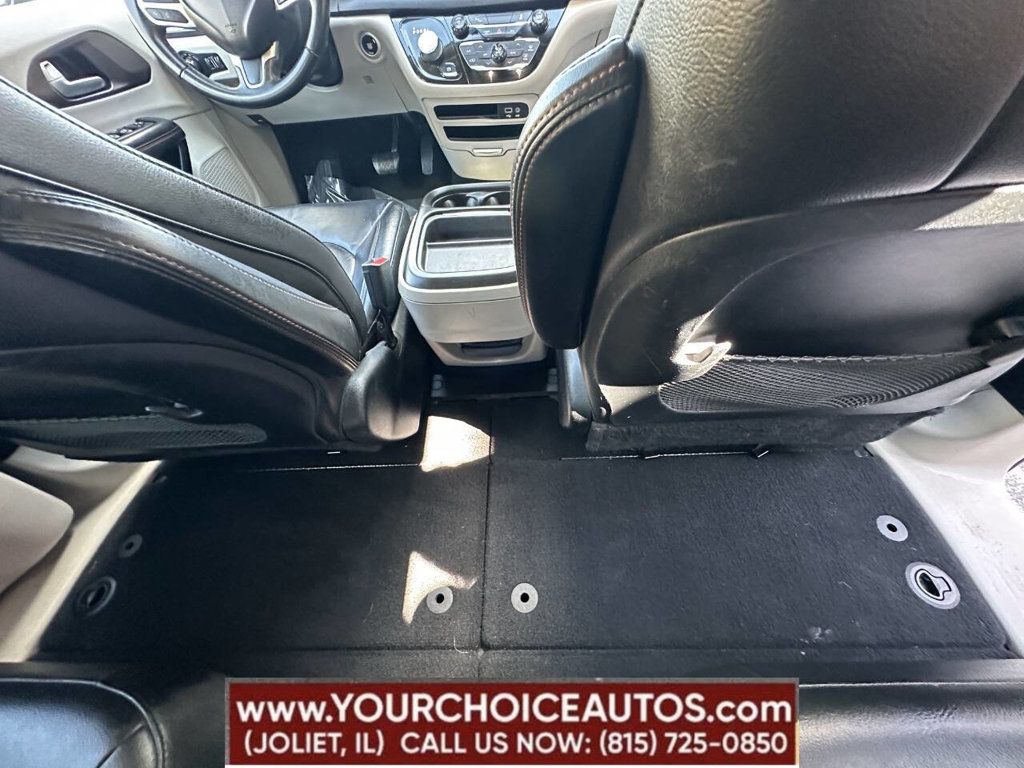 2017 Chrysler Pacifica Touring-L 4dr Wagon - 22833703 - 25