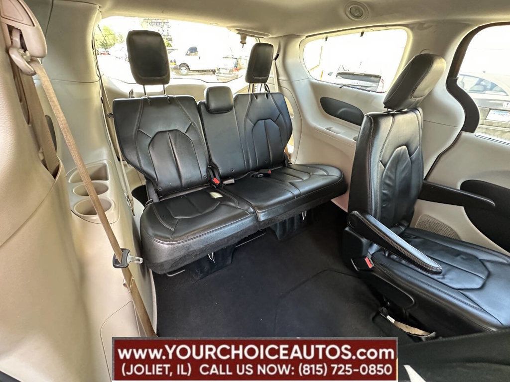 2017 Chrysler Pacifica Touring-L 4dr Wagon - 22833703 - 28