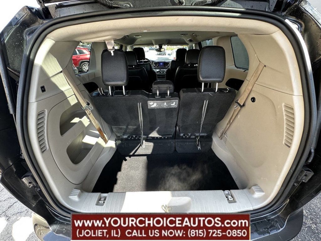2017 Chrysler Pacifica Touring-L 4dr Wagon - 22833703 - 5