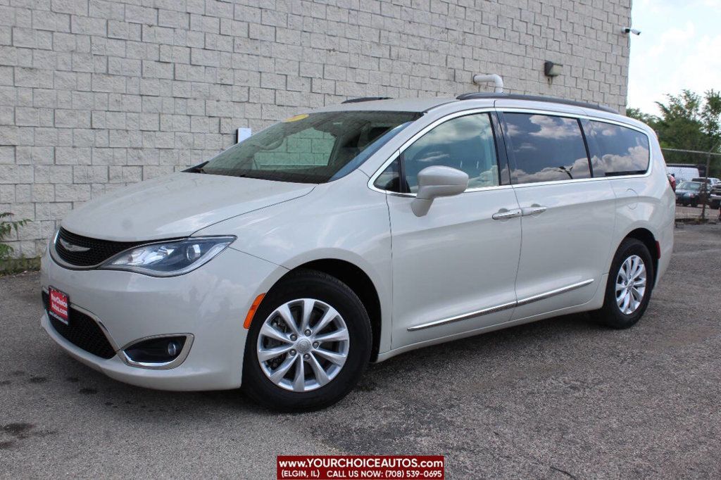 2017 Chrysler Pacifica Touring-L 4dr Wagon - 22871227 - 0