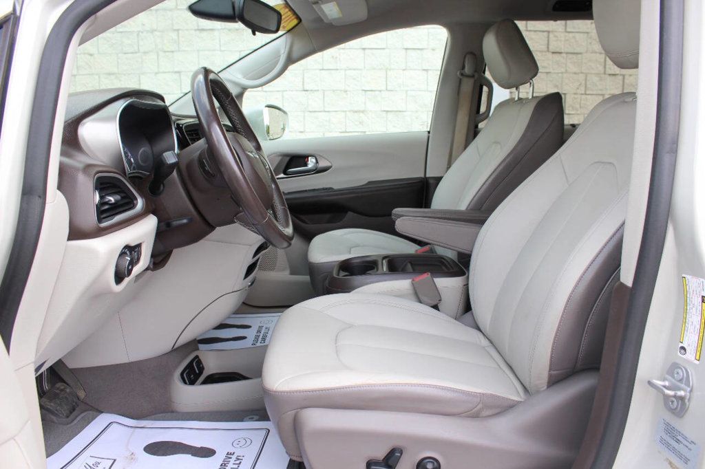 2017 Chrysler Pacifica Touring-L 4dr Wagon - 22871227 - 11