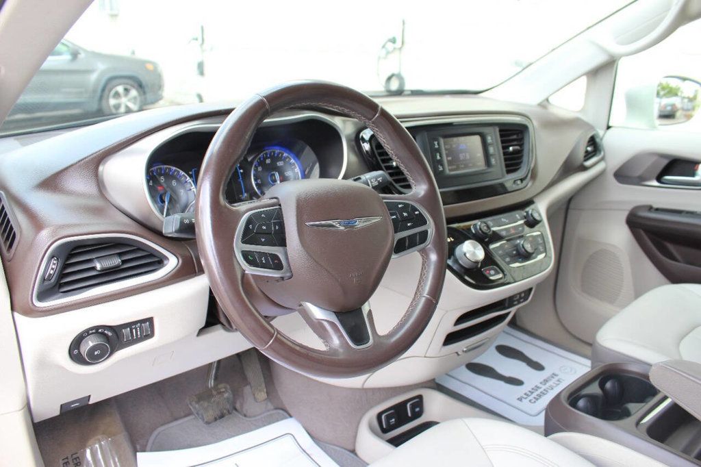 2017 Chrysler Pacifica Touring-L 4dr Wagon - 22871227 - 14