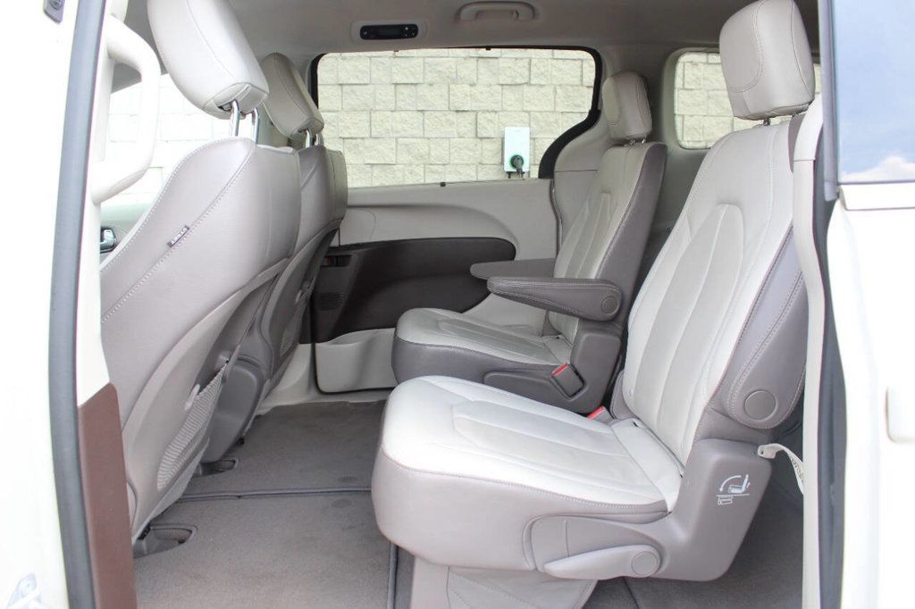 2017 Chrysler Pacifica Touring-L 4dr Wagon - 22871227 - 19