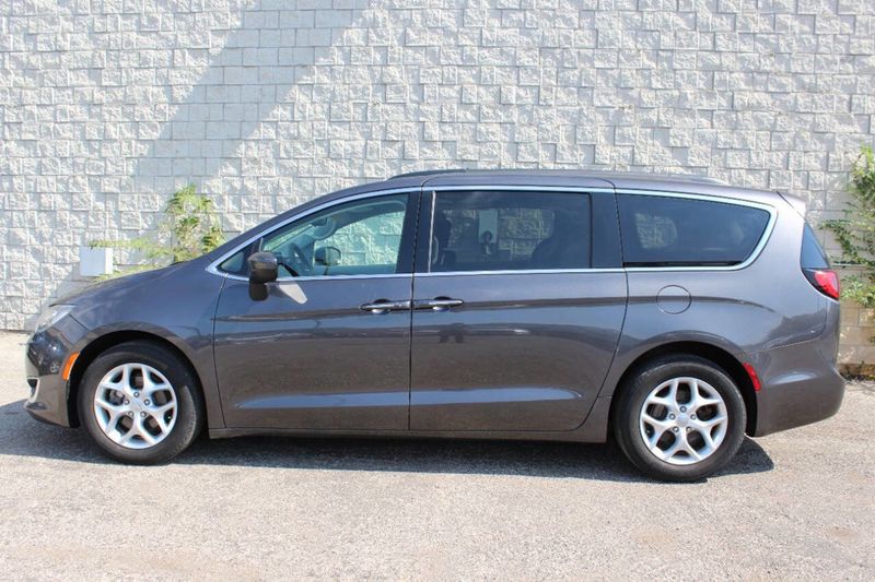 2017 Chrysler Pacifica Touring-L 4dr Wagon - 22914809 - 1