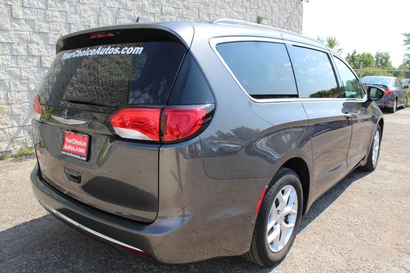 2017 Chrysler Pacifica Touring-L 4dr Wagon - 22914809 - 4