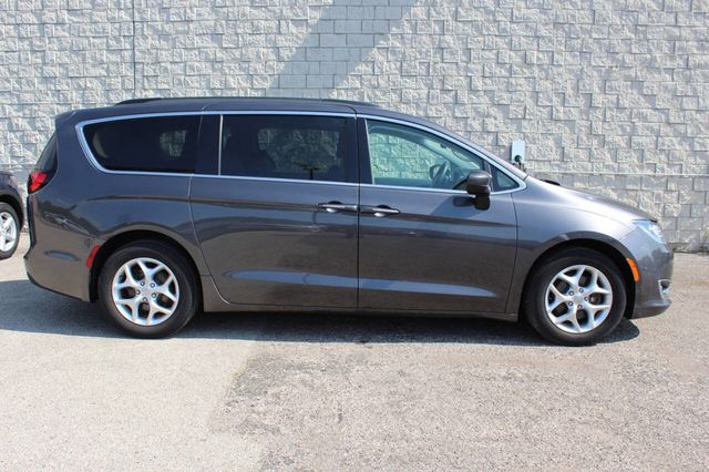 2017 Chrysler Pacifica Touring-L 4dr Wagon - 22914809 - 5