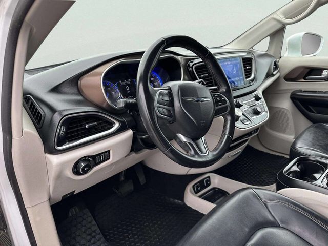 2017 Chrysler Pacifica Touring-L 4dr Wagon - 23012858 - 13