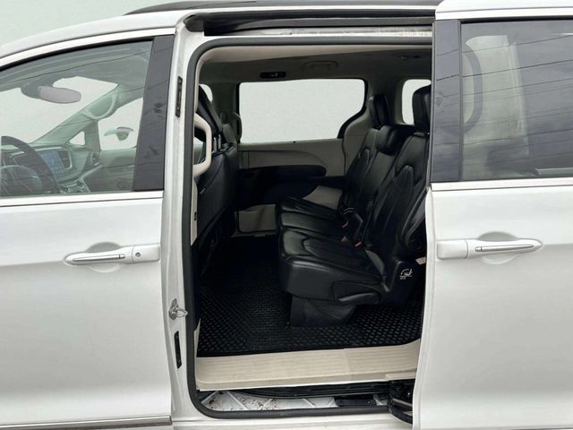 2017 Chrysler Pacifica Touring-L 4dr Wagon - 23012858 - 15