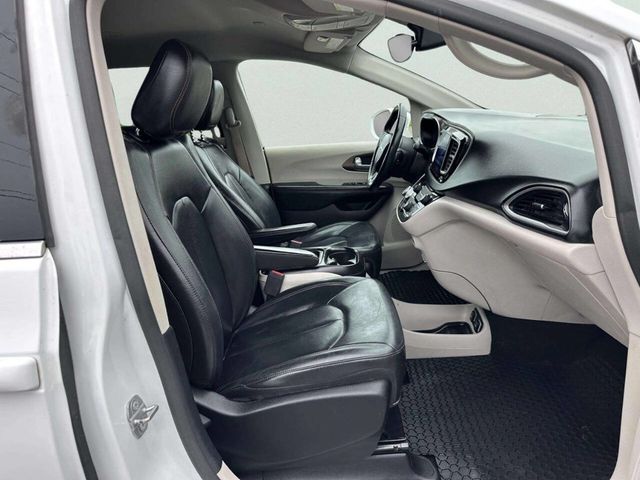 2017 Chrysler Pacifica Touring-L 4dr Wagon - 23012858 - 20