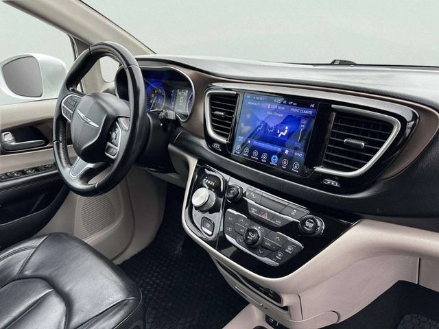 2017 Chrysler Pacifica Touring-L 4dr Wagon - 23012858 - 21