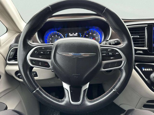 2017 Chrysler Pacifica Touring-L 4dr Wagon - 23012858 - 22