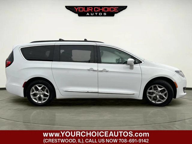 2017 Chrysler Pacifica Touring-L 4dr Wagon - 23012858 - 5